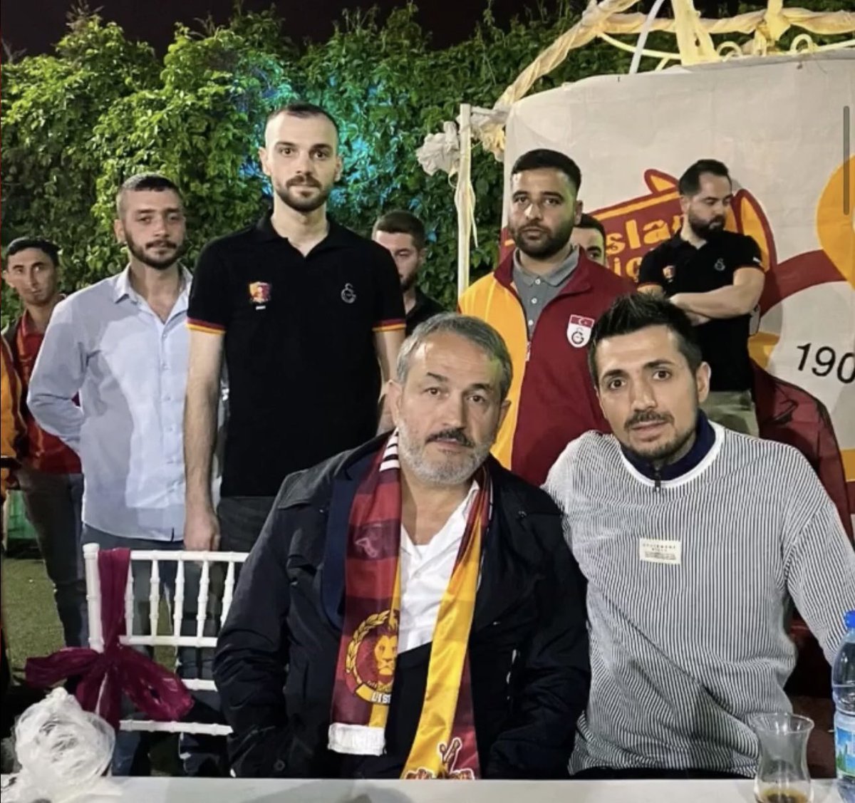 SemihUslu1905's tweet photo. Doğru duvar yıkılmaz! Allah başımızdan eksik etmesin ağabeyim. @SebahattinReis https://t.co/btiA6Msjfo