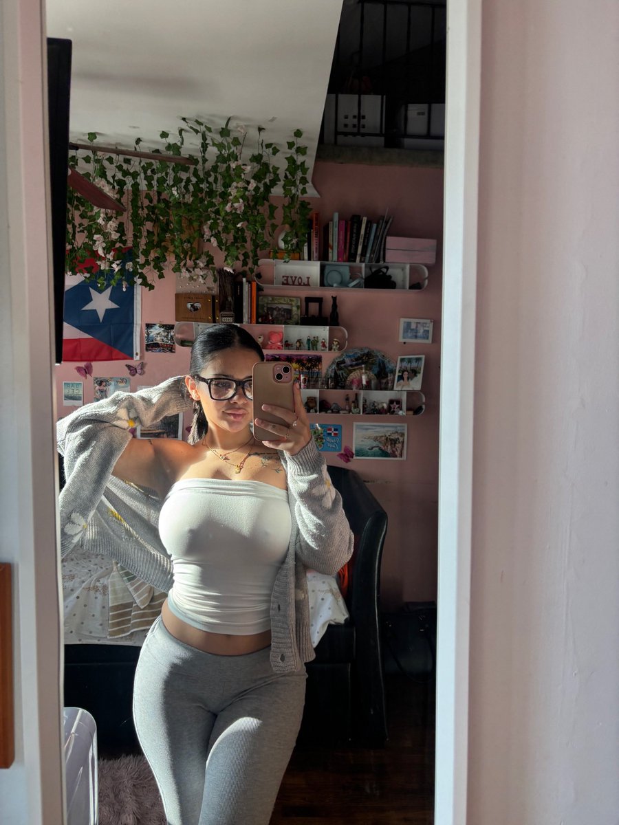 Mayaniccolee's tweet photo. hi lol https://t.co/IX0p3dRpGZ