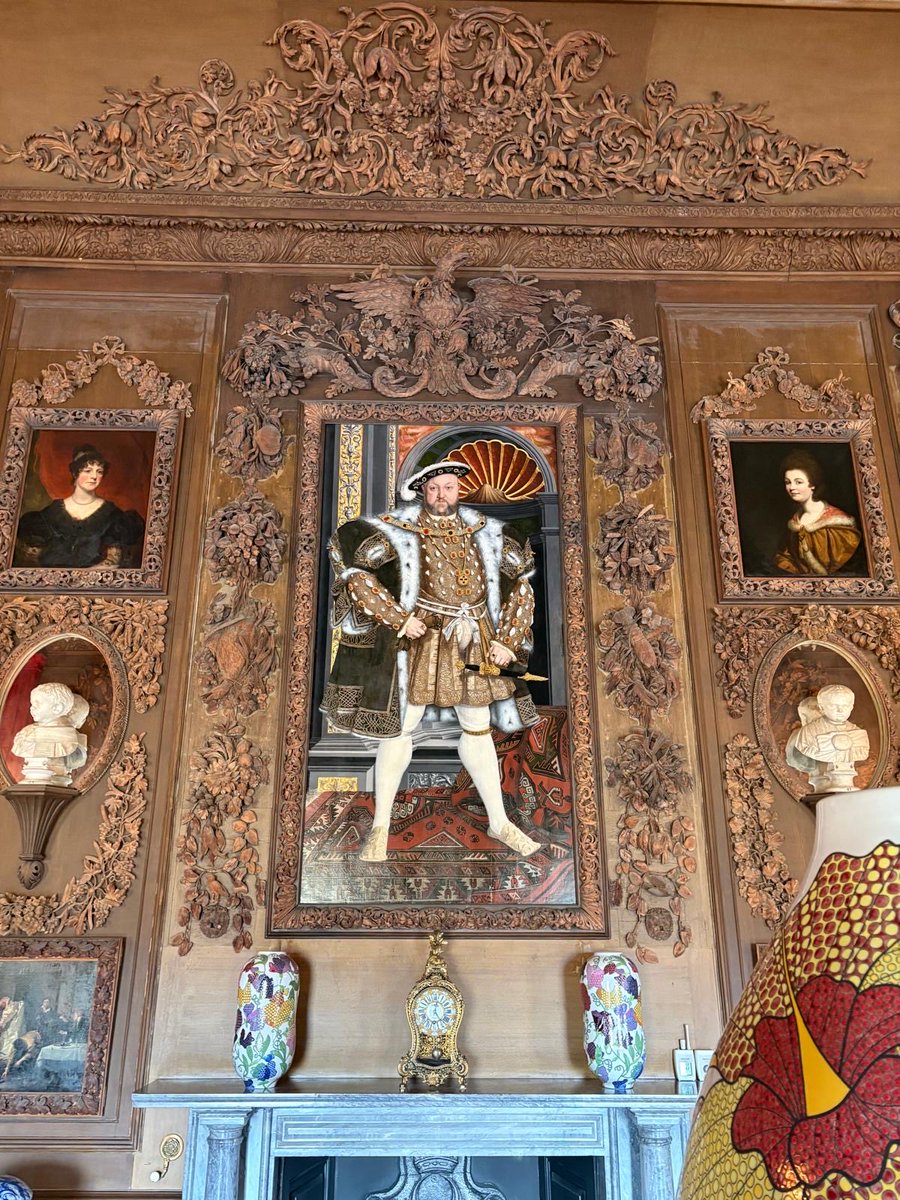 COLalexandre1's tweet photo. Le château de Petworth dans le west Sussex , une des plus  belles régions de chasse au chevreuil ! 
Et Napoléon et Waterloo évidemment . 
Et une collection de chefs d’œuvres incroyable . 
Allez y chasser et visiter la région . 

#Petworth
#WestSussex
#England
#Chasse 
#Napoléon https://t.co/IRG4ykaImQ