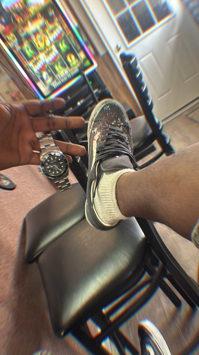 Kelthatboul's tweet photo. What doing today it’s nun to do bored fr https://t.co/w1sbgEeXtu