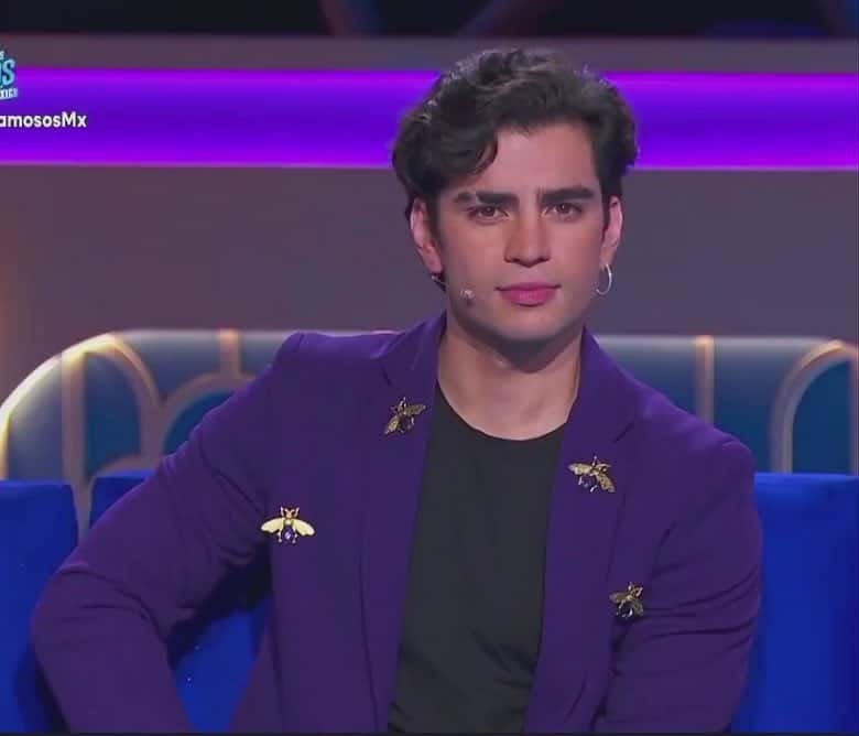 Sun_ry20's tweet photo. Lo que yo amé esos dos outfits Aarón ❤️🔥vuelvetelos a poner 🗣 https://t.co/dfS6HUDnbb