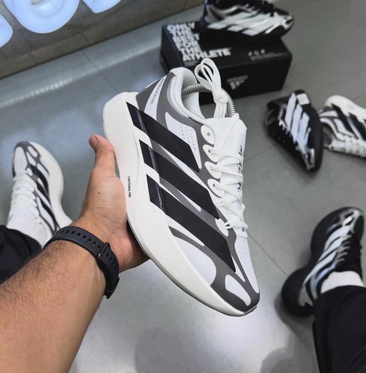 SneakerDealsGB's tweet photo. 🔄 RESTOCK - adidas Adizero Evo SL EXO Runners

£130 ➝ ONLY £80 💸

Ad: Code “SECRET20” 👉 https://t.co/6H8qdlHvW0

UK6/6.5/8/9/10 https://t.co/GNjfi7sQ4x