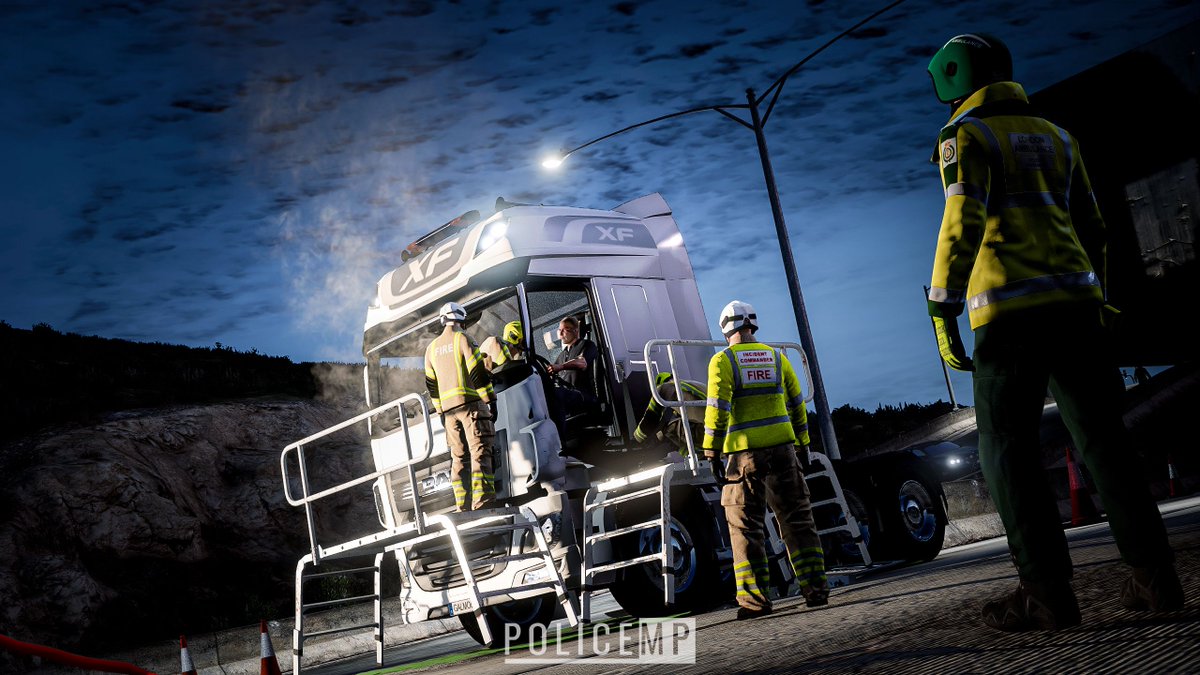 PoliceMP6's tweet photo. Fire &amp; Ambulance crews work together after a serious HGV incident. Every second counts. 

Join us today at https://t.co/Vp4t8pG3qy
#PoliceMP #FiveM #FivemRP #FiveMRolePlay #GTA5 #GTAOnline #GTA #GTAV #RolePlay #FiveMHighlights #FiveMGTA #GTARP #Online #GrandTheftAuto https://t.co/z3c6PVC4si
