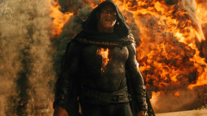 Itssan17's tweet photo. Hot take: Black Adam was the last time when superhero costumes looked great in dc movies. https://t.co/kuQEPfBQbw