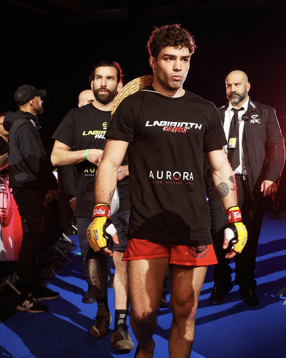 CageWarriors's tweet photo. Pronti per il 17 ottobre! Ready For October 17th! 🇮🇹 👊 

The stars of Italian MMA return for #CW211 Rome live from the Eternal City!

🎟️ Link nella biografia per acquistare i biglietti! Link in bio for tickets! https://t.co/qVZ9rdOcDl
