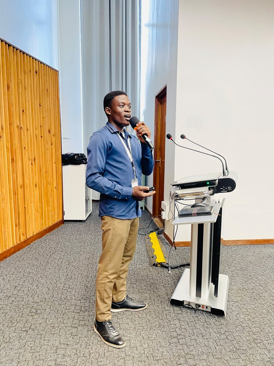scorprwanda's tweet photo. 💚 MEDSAR–SCORP | UGHE-ENGAGEMENT
A meaningful engagement at UGHE on human rights, peace, and dignity. Reflecting on Dr. Paul Farmer’s legacy reminded us that healthcare means confronting inequity and defending dignity.
#MEDSAR #SCORP #UGHE #HumanRights #Peace #StudentLeadership https://t.co/hQpioqOg5u