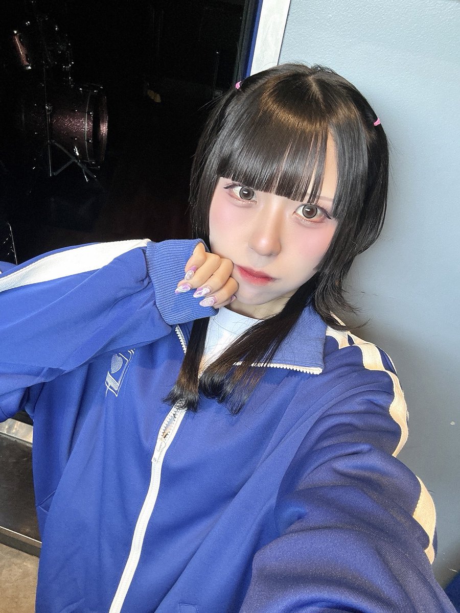 roa_minor's tweet photo. 出遅れましたが…( ᜊ°-° )ᜊ
自撮り上手くなった🧡 https://t.co/vHwCcWVra3