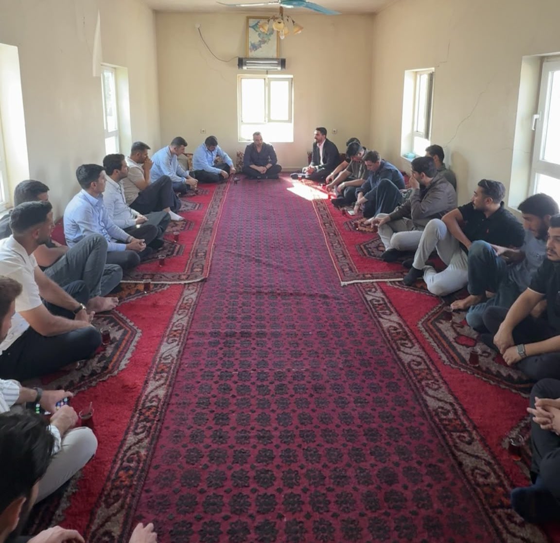 FBozdag63's tweet photo. 📍Hamurkesen Köyü

Çok Kıymetli Hamurkesen Köyü Muhtarımız
Sn. Bülent Badıllının Ev Sahipliğinde Köyümüzün Değerli Gençleriyle Bir Araya Geldik.

Genç Kardeşlerimiz Ak Partimiz İçin Mihenk Taşlarıdır Bizlerde Onların Her Zaman Yanlarında Olmaya Devam Edeceğiz.

@avyusufibis @osmannazlier @bybekirbozdag @milhamigunbegi @ferdisenel25 @furkankucukk_ @avorhancelik @Makbulee_Oruc