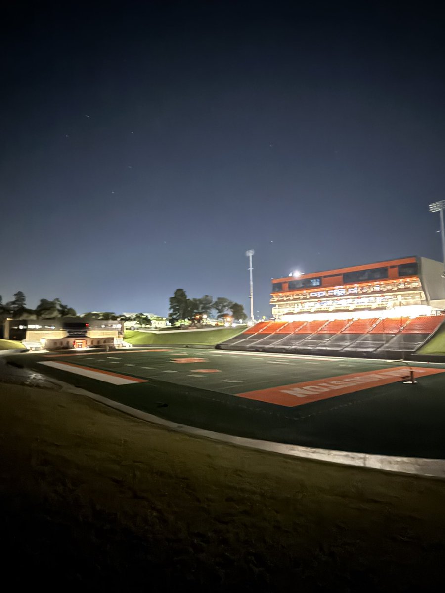 SHSUbarstool's tweet photo. Bowers after Dark 🌙🟠 https://t.co/dcoErScyZa