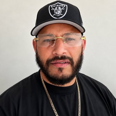 EdwinCadenas87's tweet photo. #NuevaFotoDePerfil https://t.co/aYf0r3PdJP