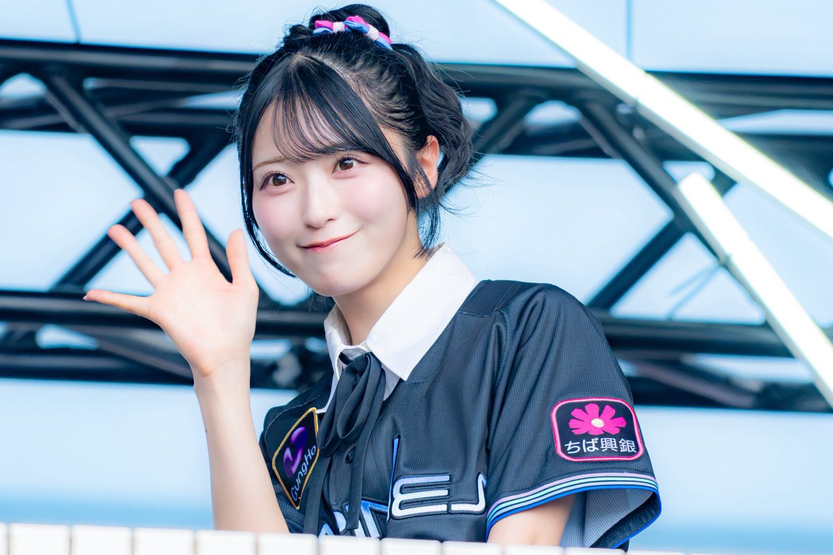 airi_sato0624's tweet photo. #BSW 最終日！改めて
本当にありがとうございました！

 セレモニアルピッチ、リポーター、パフォーマンス全部とっても楽しかったです！ありがとうございました⚾️

大好きな千葉ロッテマリーンズさんの試合を今日はファンではなく、AKB48として盛り上げることができて光栄でした✨️ https://t.co/p6T6e4WtDc
