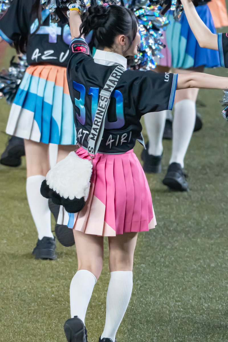 airi_sato0624's tweet photo. #BSW 最終日！改めて
本当にありがとうございました！

 セレモニアルピッチ、リポーター、パフォーマンス全部とっても楽しかったです！ありがとうございました⚾️

大好きな千葉ロッテマリーンズさんの試合を今日はファンではなく、AKB48として盛り上げることができて光栄でした✨️ https://t.co/p6T6e4WtDc
