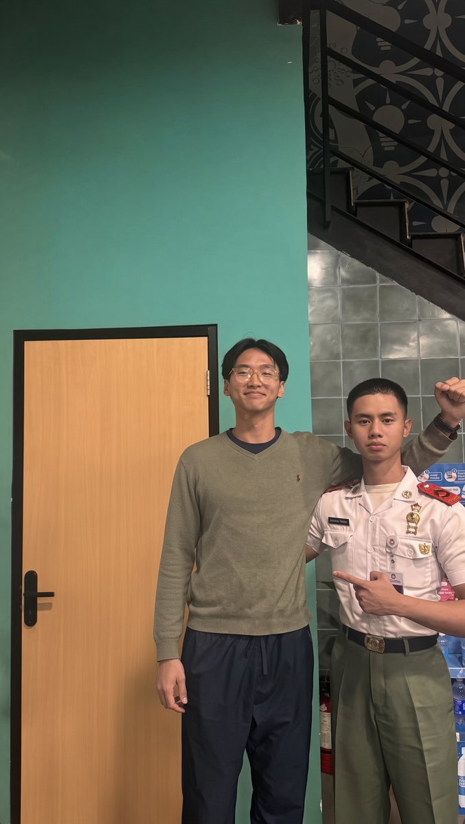 MasWinmetawin's tweet photo. Dua pilar kehidupan ku saat ini. Semoga makin banyak moment kalian berdua yaa. Meski makhluk Bekasi blm juga update setidaknya banyak updatenya dari teman temanya. #kafka #azkies https://t.co/76ag7aA9on