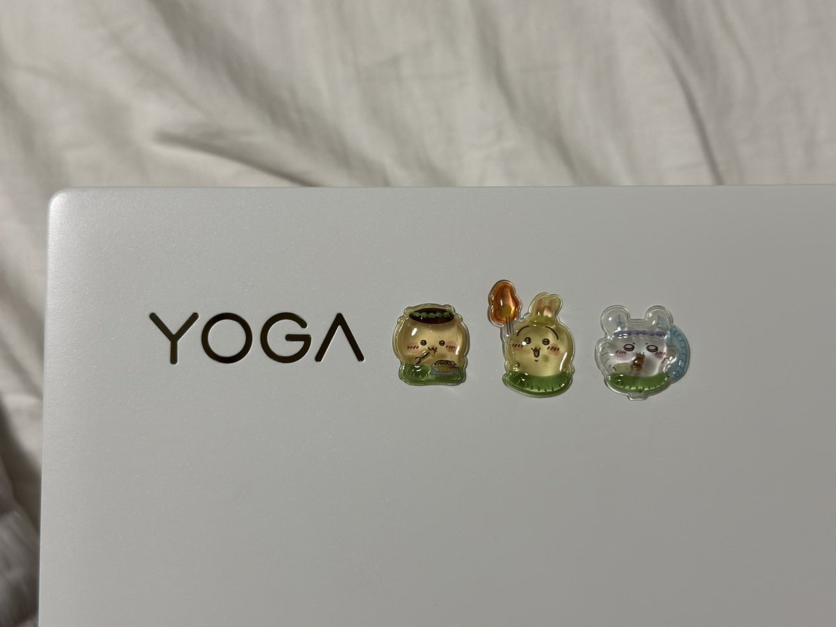 sauntm's tweet photo. “リズム感のある者たち”をLenovo Yogaに貼った https://t.co/DT9DplnO1r