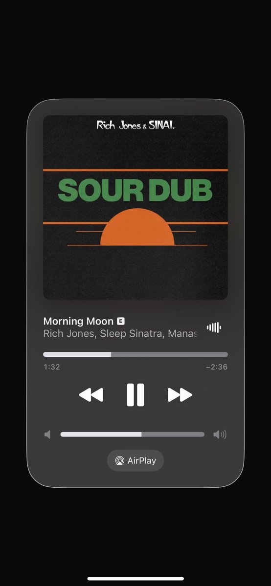 noahgoddyraps's tweet photo. Love it when two amazing songs share the same (unique) title https://t.co/wp83ItrnDn