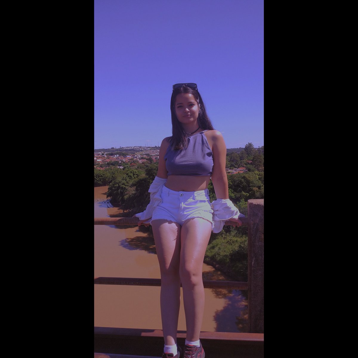 debgmendes_'s tweet photo. Sun, shorts and attitude ☀️

#debgmendes #OutdoorLook #SummerVibes #Legs #FeedPost https://t.co/20ANuWVuSu