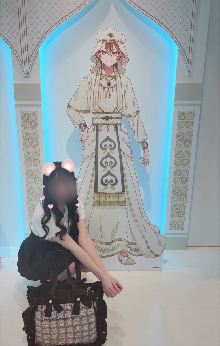 qlilkx's tweet photo. ♪ @Aouri_cp くんへ

サンドレア王国に入国してきました🌟
王族衣装のうりくんかっこよすぎて、さすがに
見惚れちゃった；；

うりくんに会えて最高の一日でしたт т
また会いに行きます🖤
改めて、6周年おめでとうございます❕
だいすきです > ̫<

 #うり くん  #からぴち  #アラぴちナイト https://t.co/qlUkGjRCau