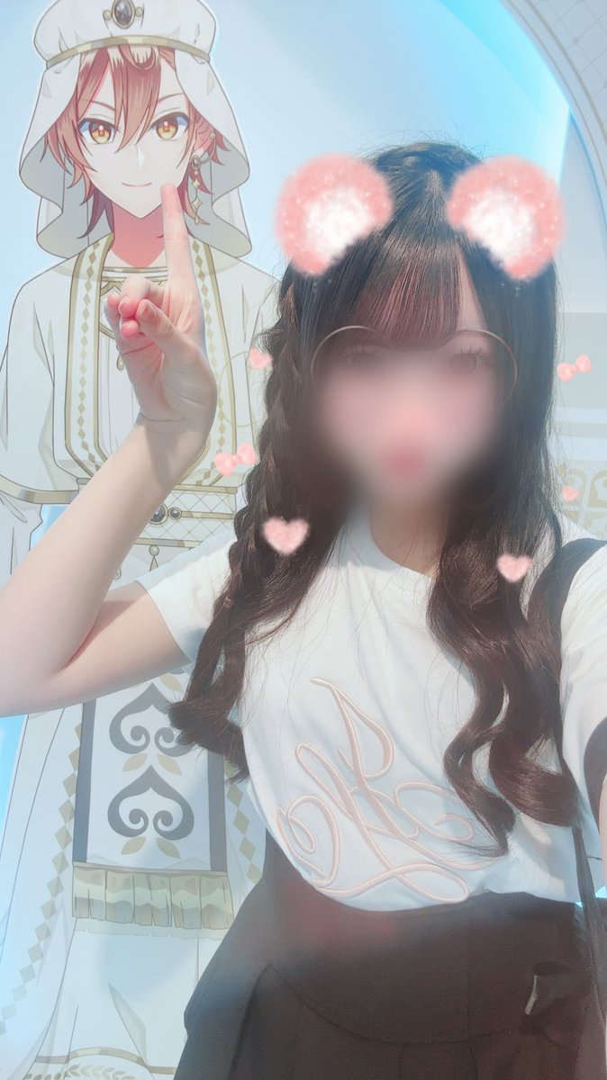 qlilkx's tweet photo. ♪ @Aouri_cp くんへ

サンドレア王国に入国してきました🌟
王族衣装のうりくんかっこよすぎて、さすがに
見惚れちゃった；；

うりくんに会えて最高の一日でしたт т
また会いに行きます🖤
改めて、6周年おめでとうございます❕
だいすきです > ̫<

 #うり くん  #からぴち  #アラぴちナイト https://t.co/qlUkGjRCau
