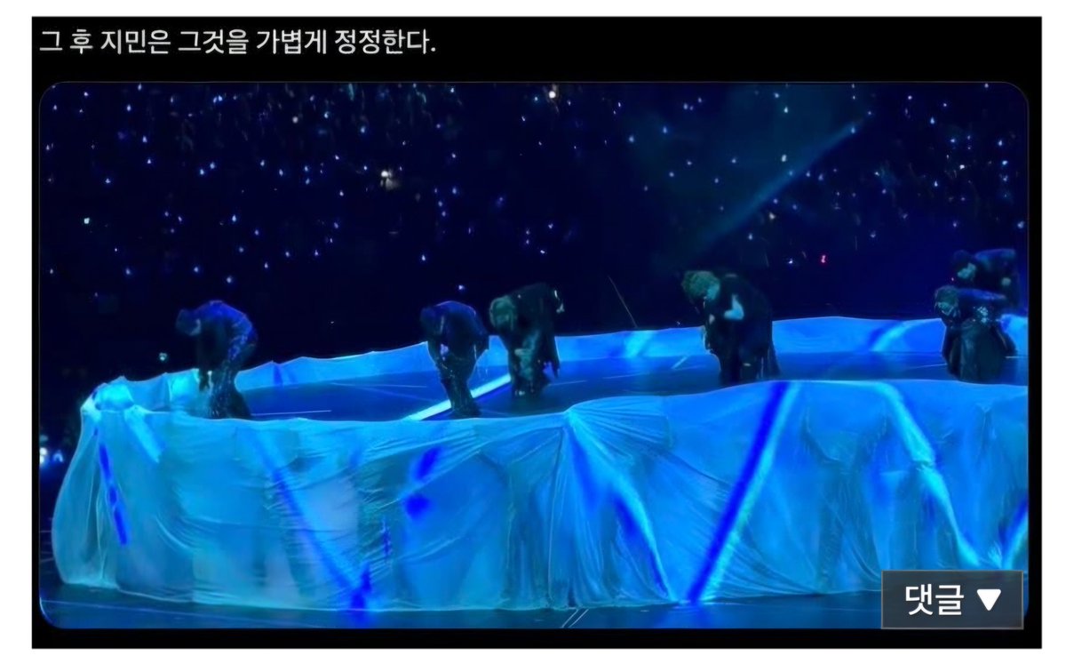 leavejimalone's tweet photo. @Tealiaishere @itboyisrn After J-Hope said that, Jimin adjusted, but why is J-Hope the only one crouched over so much in the actual situation? https://t.co/AcKB9FRS88