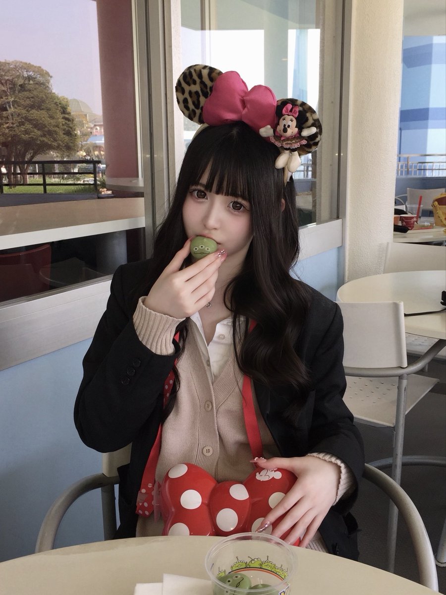 omeme_iLiFE's tweet photo. ⬅️中3      ➡️高2    成長した？♡ https://t.co/1eWwgpYGNT
