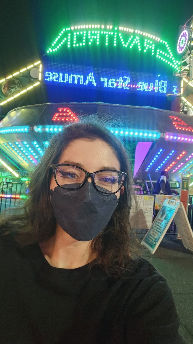 mosesmasks's tweet photo. Didn't go on any rides but I used some of my spoons last night to walk around a fair and I'm happy I made it! Rollator not pictured but it helps so much https://t.co/ArJ14BxVsr