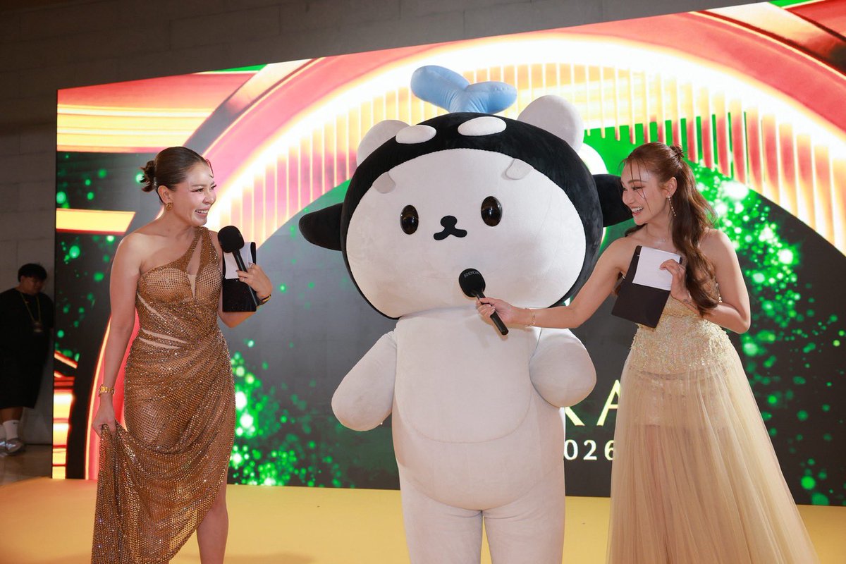 GMMTV's tweet photo. “POLCASAN” มาสคอตขวัญใจเจ่เจ้อุนย่าอุนยาย จาก “GMMTV” เข้าร่วมงานประกาศรางวัล "นาคราช" ครั้งที่ 8 ณ โรงละครอักษรา คิง เพาเวอร์

#GMMTV
#POLCASAN @polcasan_GMMTV 
#NakaratAwards2026 https://t.co/DQtnBDDF06