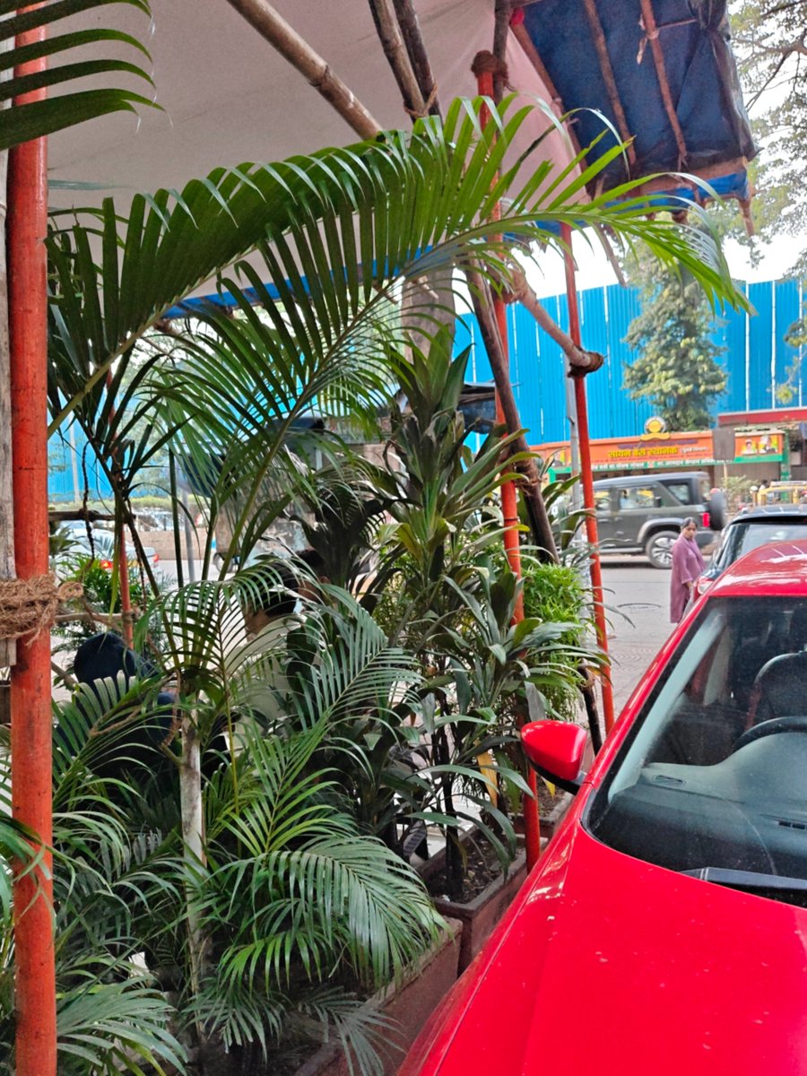 prithvi316's tweet photo. @mybmcWardFN @mybmc 
Trupti Restaurant Sion West has put up temporary shade in society complex which is encroaching on building parking premises. Please look into the same https://t.co/7sOBvvRMdT