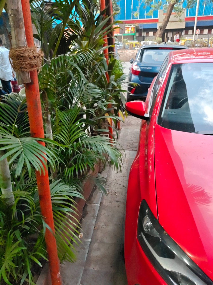 prithvi316's tweet photo. @mybmcWardFN @mybmc 
Trupti Restaurant Sion West has put up temporary shade in society complex which is encroaching on building parking premises. Please look into the same https://t.co/7sOBvvRMdT