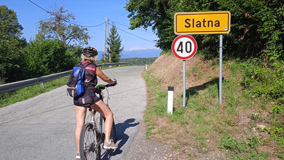 Salberger_M's tweet photo. Po poti škofa dr. Antona Vovka
#FMTB, 45,9km https://t.co/ZpB7PDLtvE