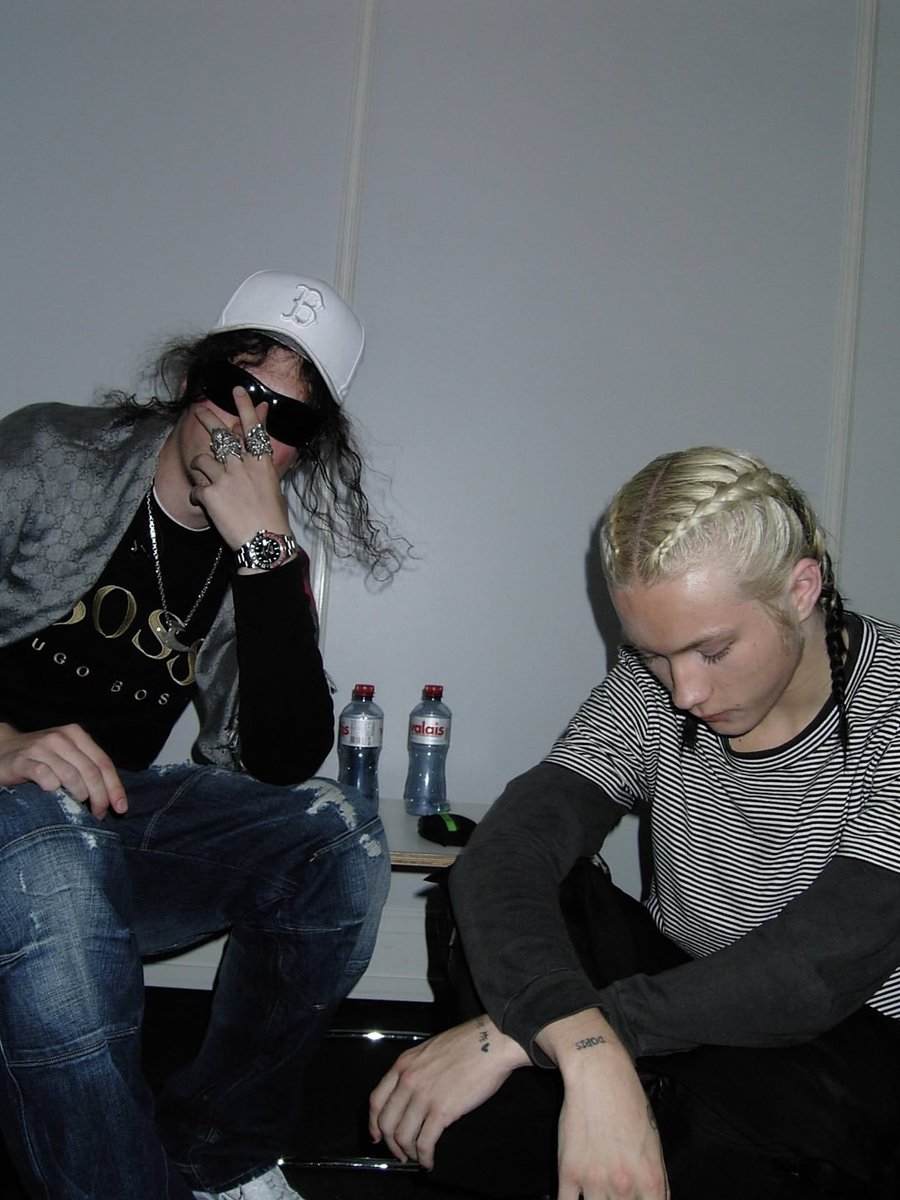 inservinx's tweet photo. bladee &amp; nettspend (2025) https://t.co/V932VGNWeE