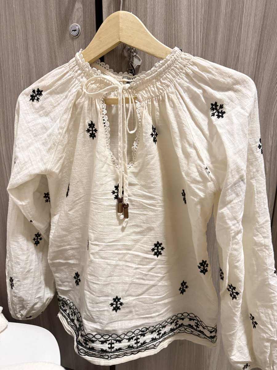 Kayspreloved's tweet photo. Amaree Blouse
Size S 
110k
Boleh oren ya https://t.co/CTgIBpwA09
