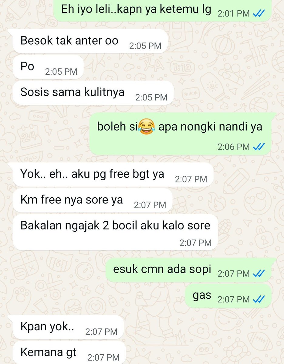 Gyubi39's tweet photo. Nonton apartement job ama bona fide killer kok bisa ya bu ibu abis nganterin anak sekolah bisa nongkrong ngopi di  kafe?
😆😆

trus trnyata aku juga bisa, ketemu temen jg bedanya egk ngopi doang 😆😆 https://t.co/snHbhMQkQk