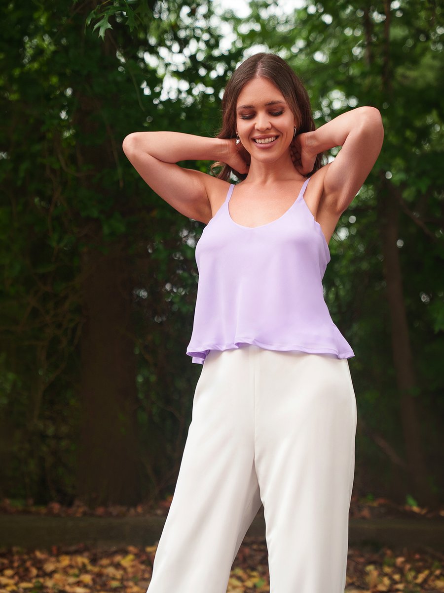 Mood_Fabrics's tweet photo. Hack the Hana Slip Dress into a breezy bias-cut tank top! ✂️✨ Watch how to cut sheer fabric on the bias & make adjustable spaghetti straps: https://t.co/xCJs1DBc0R
Made with Polyester High-Multi Chiffon, Metal Sliders & Loop Turner.
#MadeWithMood #PatternHack #SewingTutorial https://t.co/EevkwmIxI1