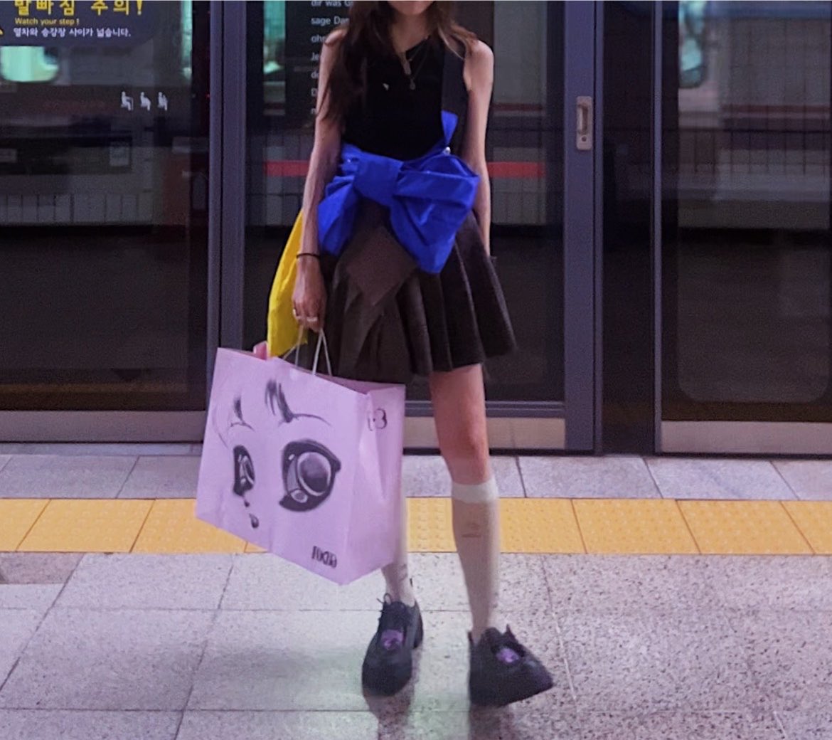 mis_ochan's tweet photo. 韓国のvlogと購入品動画来週くらいにYouTubeアップします！！！🇰🇷 https://t.co/XPzbScfD90