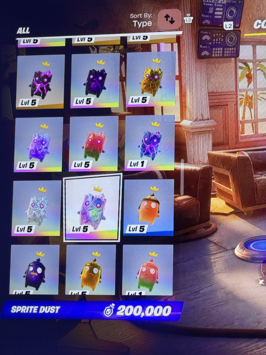 ZanderRichards2's tweet photo. @FortniteStatus why is it saying my holofoil zp is locked when I have them all mastered? https://t.co/2lxQpdASIL