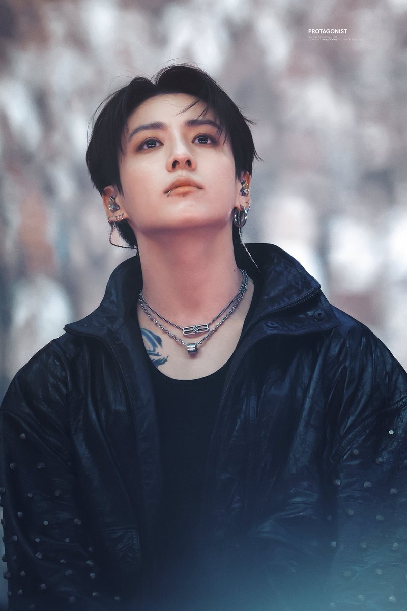 PROTAGONISTJJK's tweet photo. 🖤

#정국 #JUNGKOOK 
#BTS @BTS_twt
#BTS_ARIRANG #BTS_WORLDTOUR_ARIRANG https://t.co/oEBTNOtY1h