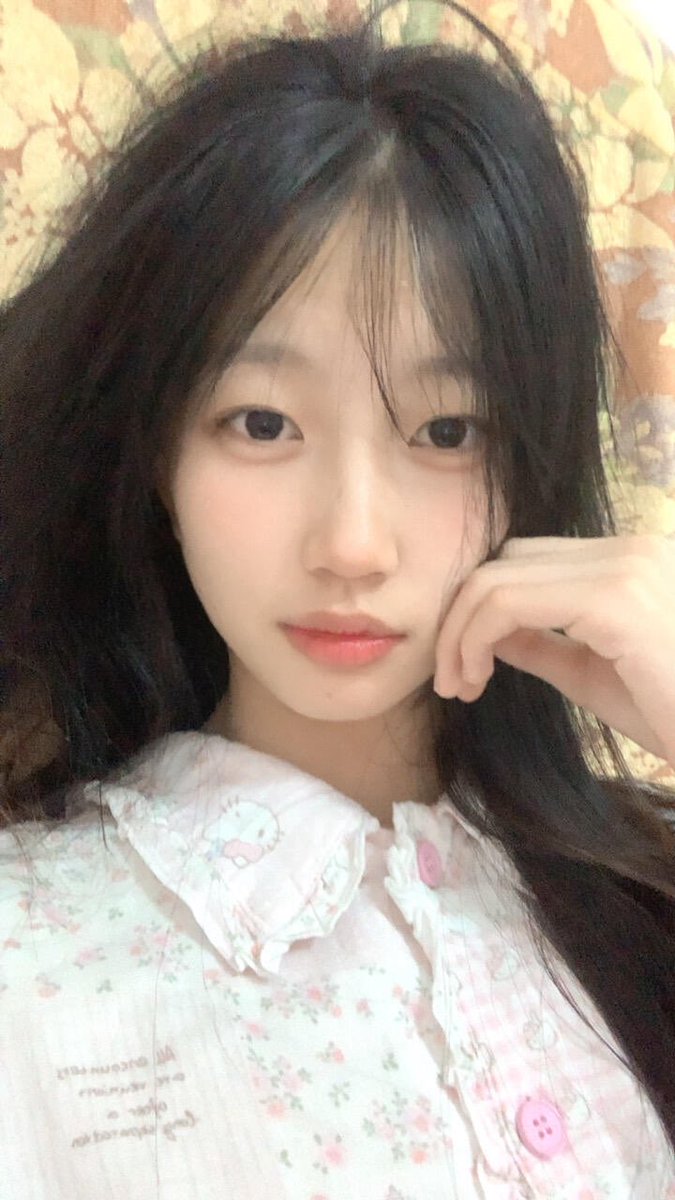 jhonattanoliv's tweet photo. 二十➕女大还会有男孩子喜欢吗？ https://t.co/RrAxzP7waY