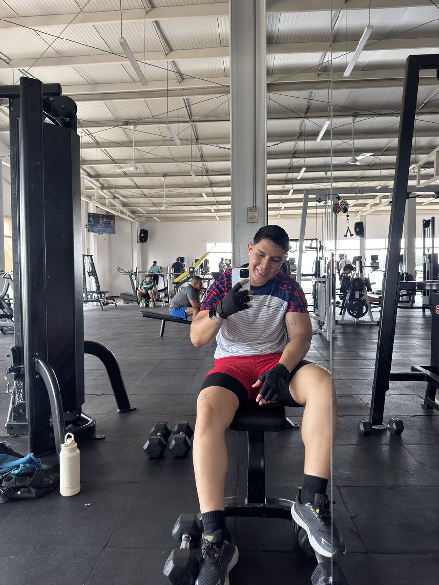 esttebann__'s tweet photo. 🦍🦇 https://t.co/gdtkmkwrvq