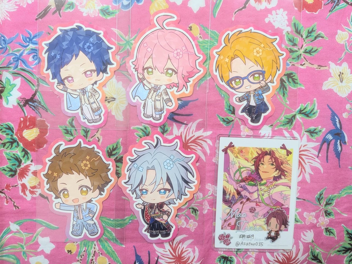 Asataro35's tweet photo. 【交換】あんスタ アニカフェ スタフォニ ステッカー

譲:桃李、弓弦、真、光、維吹

求:晃牙、宙　各1
宙は晃牙含めてのみ
 
都内手渡し、郵送 https://t.co/aHwZ0RiAkf