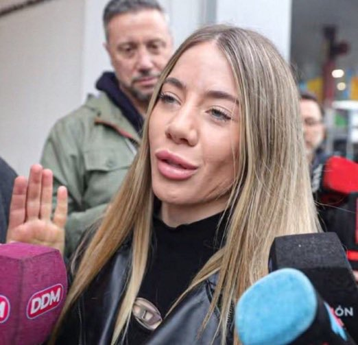 ElGuillo68's tweet photo. El misterio de por qué una piba de 23 años va a un cirujano y le pide la cara de Iggy Pop a los 80 https://t.co/xQnWWM0I1B