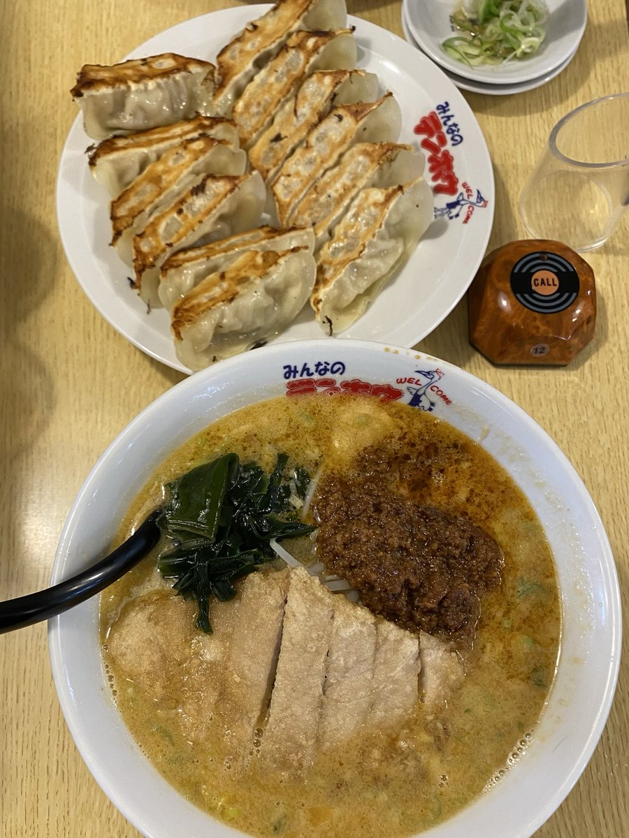 ttttoshio's tweet photo. お盆渋滞の中央道を往復計8時間運転して信州人のソウルフード食べてきた https://t.co/fG1dQKWkry