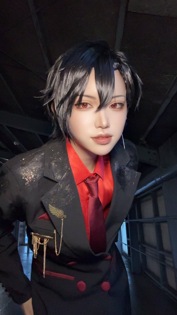 is_cosplay__'s tweet photo. #V_OVER
本日V🅰️CHSS撮影でした～！！多分主催でした🎤
素敵なレイヤー、アシさん、カメラマン様に恵まれました……🥲 https://t.co/0pceQKGMzv