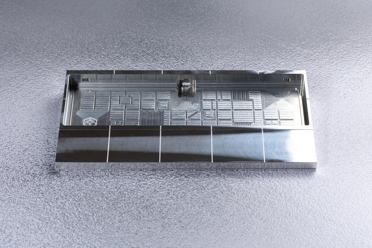 keycapsule_shop's tweet photo. Étincelant à l'état brut.

Découvre le kc_orange_60 Raw Edition, un clavier qui sera sans aucun doute la pièce maîtresse de ton setup.

Disponible dès maintenant sur le shop de Keycapsule : https://t.co/7fQYpl1cVA https://t.co/kFgmboikaz