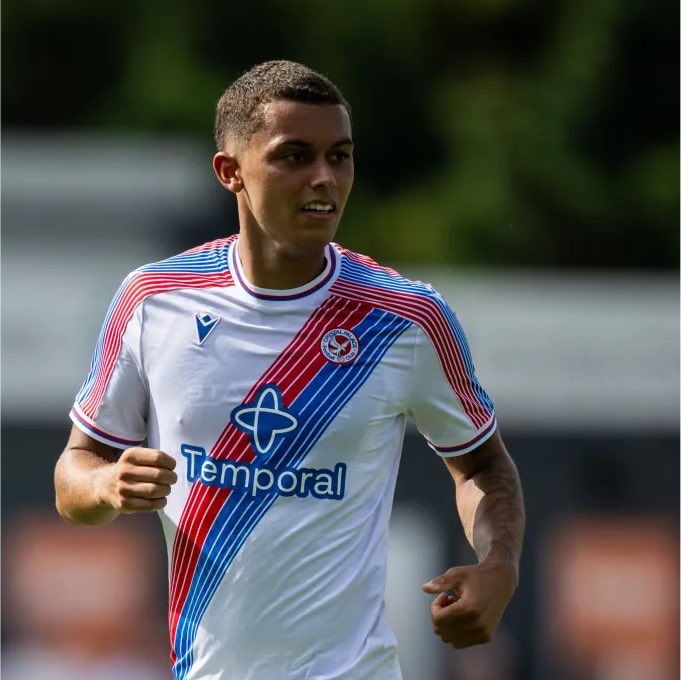 EvertonNewsFeed's tweet photo. 🚨BREAKING! - Everton and Crystal Palace are progressing on a swap deal involving Dwight McNeil and Brennan Johnson.

The transfer will NOT involve any money and is a straight swap. Medicals for both players could take place as early as Monday

(Source - @_pauljoyce) https://t.co/Fqq27jn9fA
