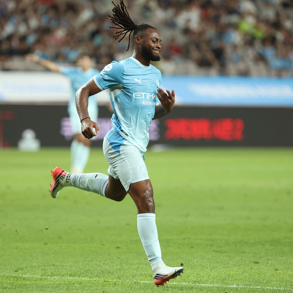 City_Xtra's tweet photo. #ManCity pre-season goal contributions, 2026:

Antoine Semenyo: 🅰️🅰️🅰️🅰️
Divin Mubama: ⚽️⚽️🅰️
Rayan Ait-Nouri: ⚽️⚽️
Omar Marmoush: ⚽️⚽️
Tijjani Reijnders: ⚽️ https://t.co/26LyAPqVwS