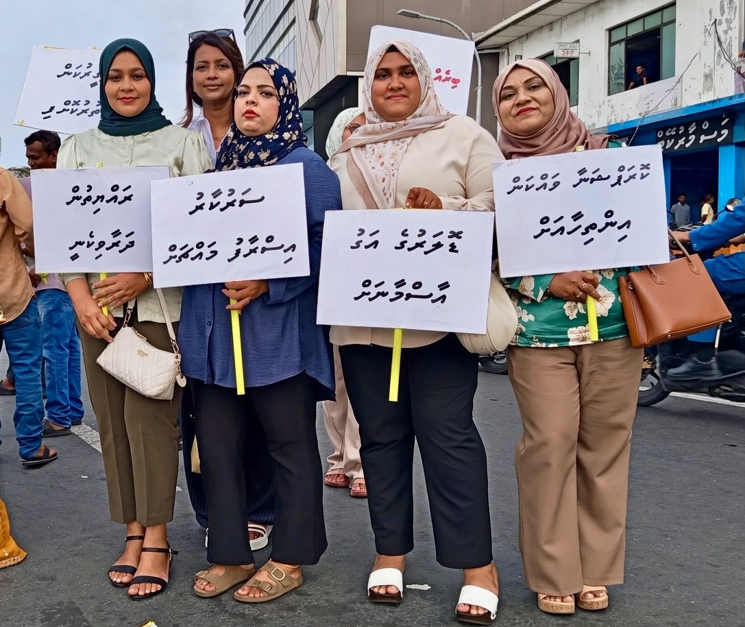 HajjaUaan's tweet photo. ދަތިވެއްޖެ!
🗓️ 13 އޮގަސްޓް،ބުރާސްފަތި
⏰ ރޭގަނޑު 8:30
📍ސޯޝަލް ސެންޓަރ ކުރިމަތި
#Dhathivejje
#13Aug
@AishathHannah @Zayaa_Fathimath https://t.co/7Be2ViqW37