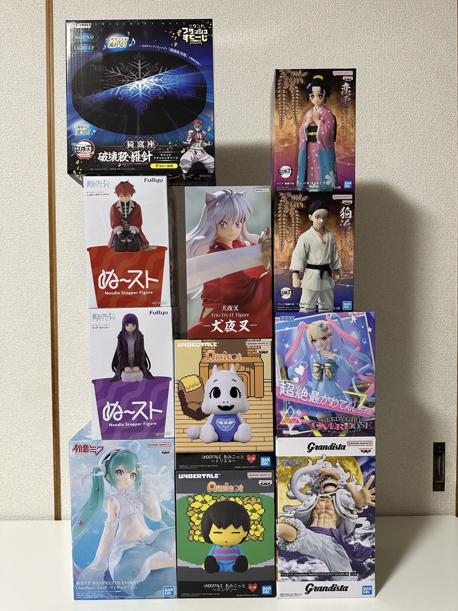 masara_game's tweet photo. フリーレンのぬ〜スト獲りにマンガ倉庫久留米店に行ったけど、フリーレンだけなかった。それからトレトレ倉庫豆津店に行ったけど、もちろんなく、ただクレーンゲームを楽しんだだけでした。てんしちゃんは箱潰れブースから。

#犬夜叉 
#フェルン 
#シュタルク 
#UFOキャッチャー 
#クレーンゲーム https://t.co/DGp4kNBbjJ