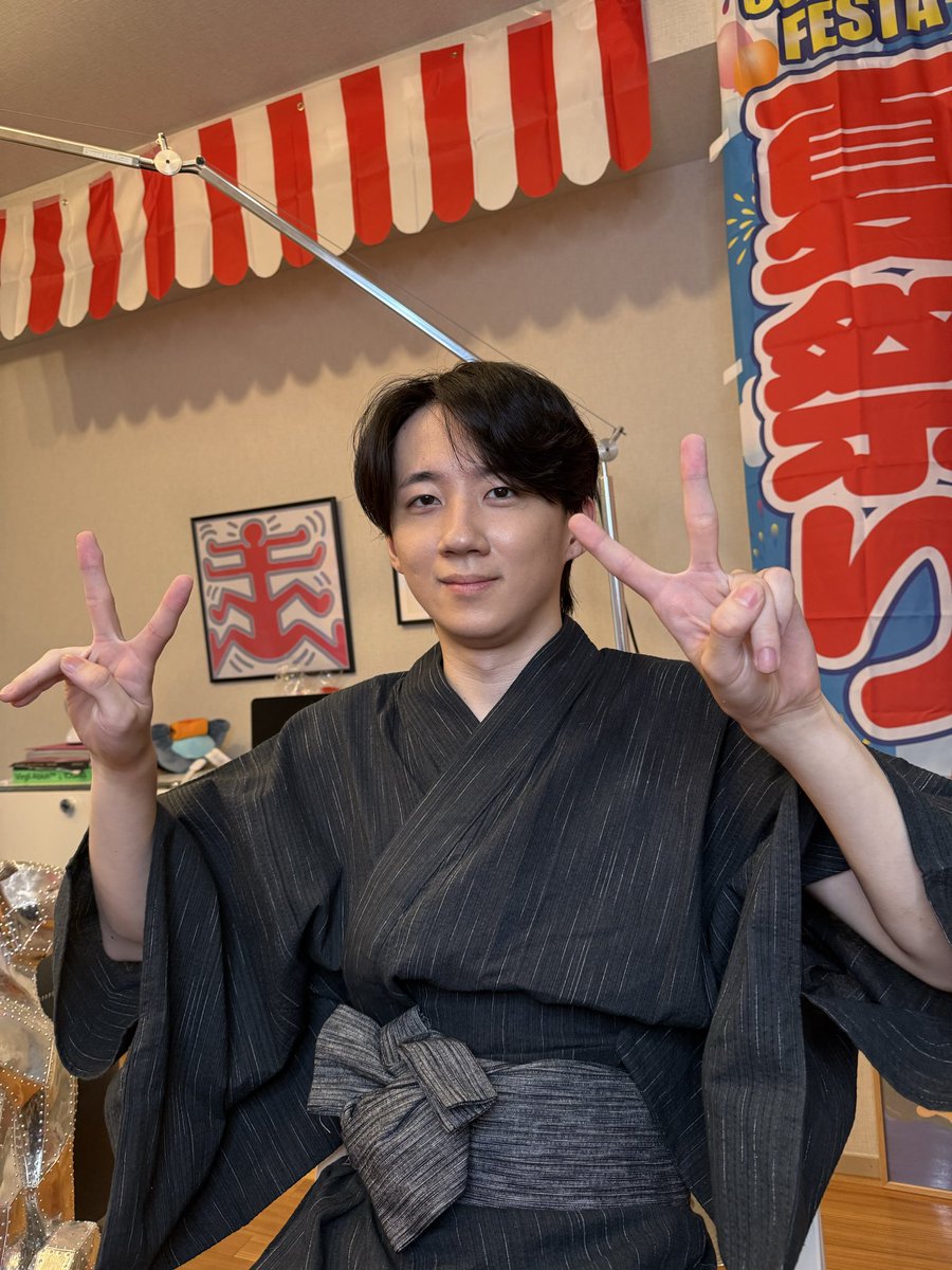 yomeckbi's tweet photo. 浴衣のメロ男をお納め下さい‼️‼️
土下座して撮らせて貰いましたよ‼️ https://t.co/Jnp3RUGaQY