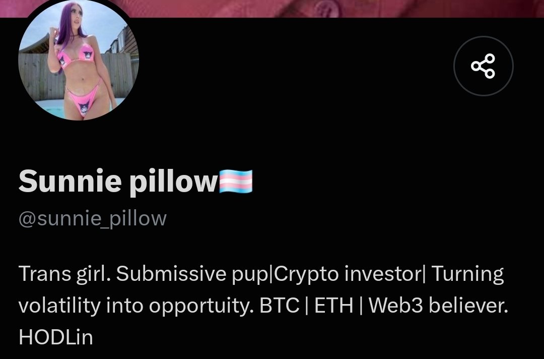 monster3838's tweet photo. @w0llip @Sunnie_Evvans @HannahStella44 I also found this account fake https://t.co/xwPaU8AKtg