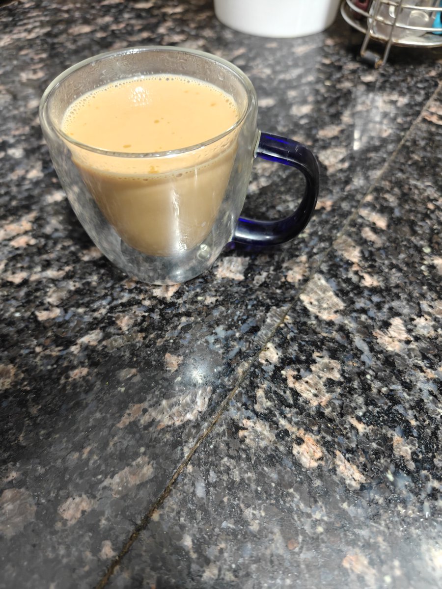 sadiqueanj's tweet photo. Chai pijiye bhaiyon aur bahne ?
#ChaiLover
#Tea https://t.co/bxmzSYtEoK